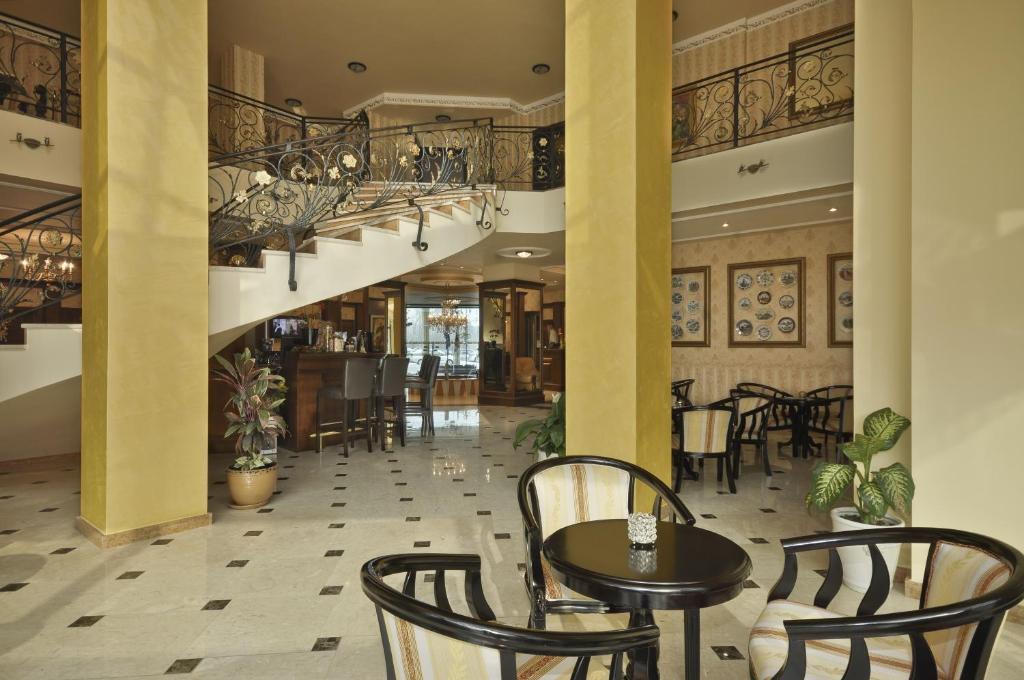 Anastasia Boutique Aparthotel Sofia Exterior photo