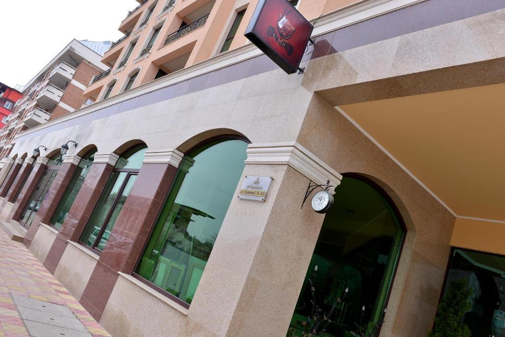 Anastasia Boutique Aparthotel Sofia Exterior photo